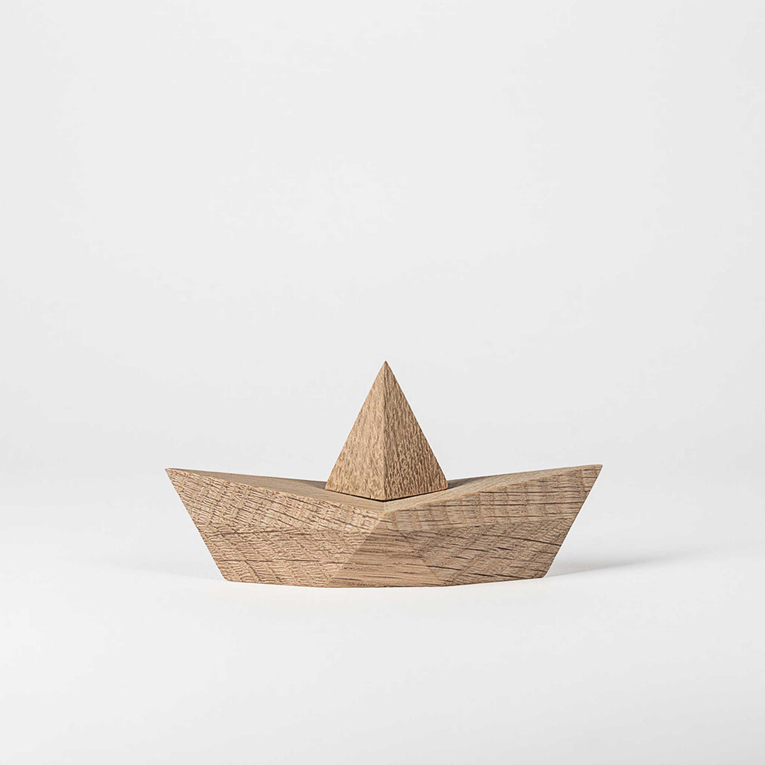 ADMIRAL - Wooden sailboat - Oak | Jakob Burgsø | boyhood