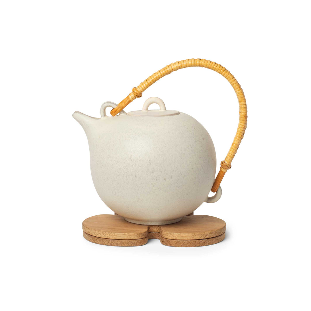 LUCKY TRIVET - Kleeblatt Topf-Untersetzer aus Holz - 2er Set | mencke&vagnby  | Spring Copenhagen