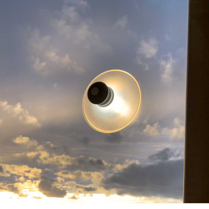 NEOZOON - Rechargeable lamp with suction cup | Lukas Heintschel 