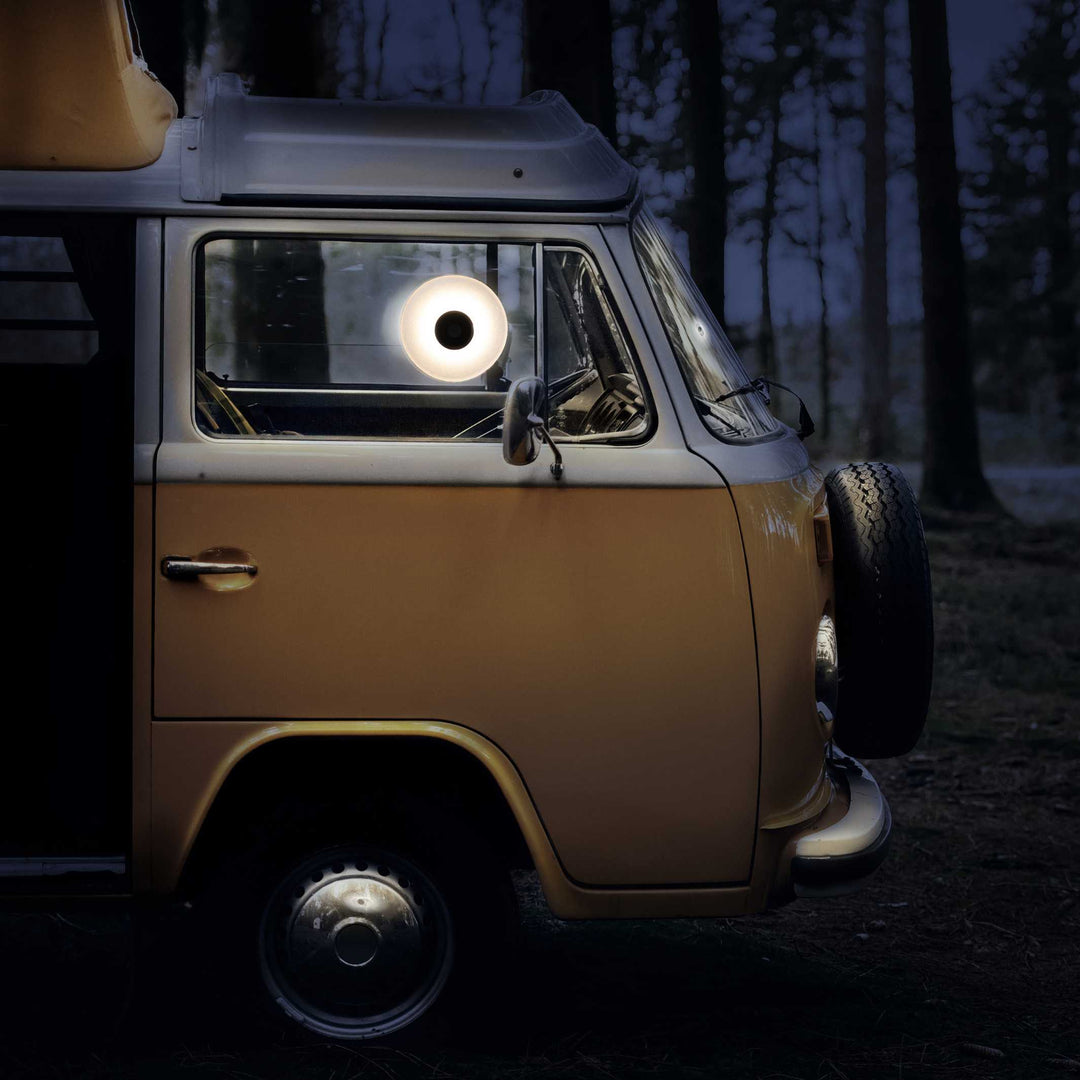 NEOZOON - Rechargeable lamp with suction cup | Lukas Heintschel 