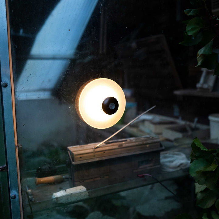 NEOZOON - Rechargeable lamp with suction cup | Lukas Heintschel 