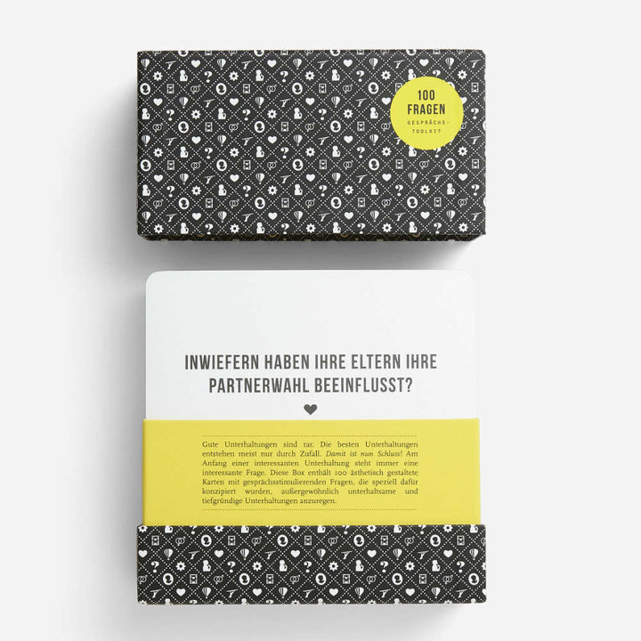 100 FRAGEN Original | CARD GAME to spark meaningful conversations | German Edition | The School of Life