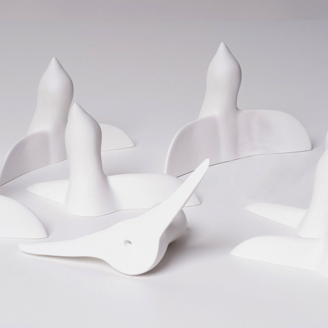 WEISSER DEKO VOGELSCHWARM - Dekovögel – 8er Set | Formpoet