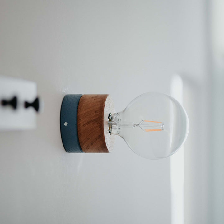 ALMUT 0239 - Holz-Wandleuchte - Eiche | ALMUT von Wildheim