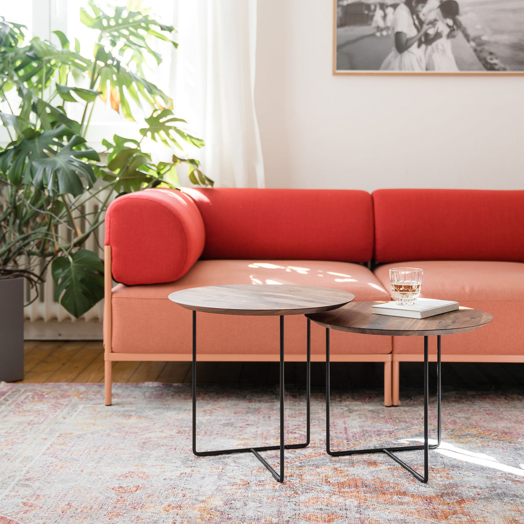 NUSSBAUM 01 - Beistelltisch aus Massivholz | weld & co