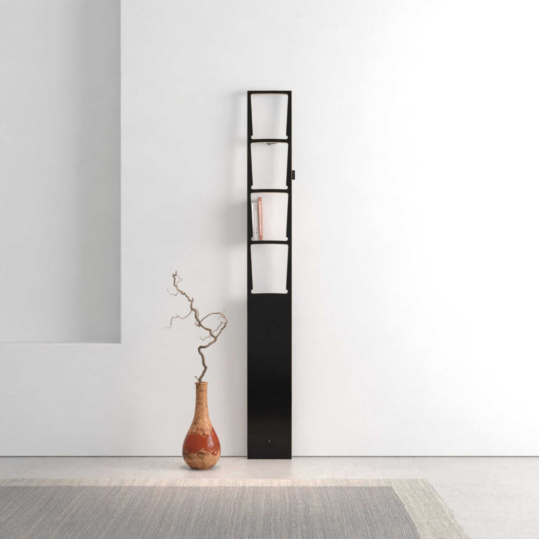 ADONIS - vertikales Bücherbrett - schwarz | BREUER & BONO
