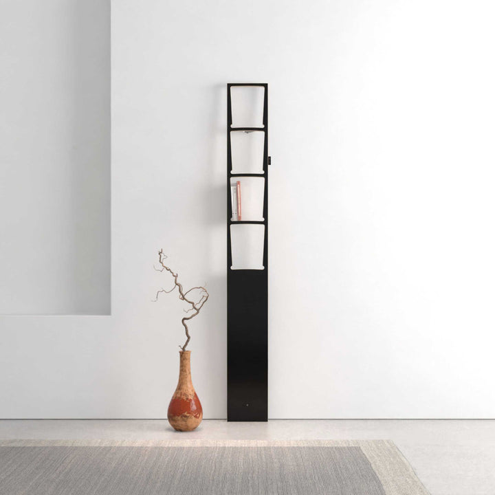ADONIS - vertikales Bücherbrett - schwarz | BREUER & BONO