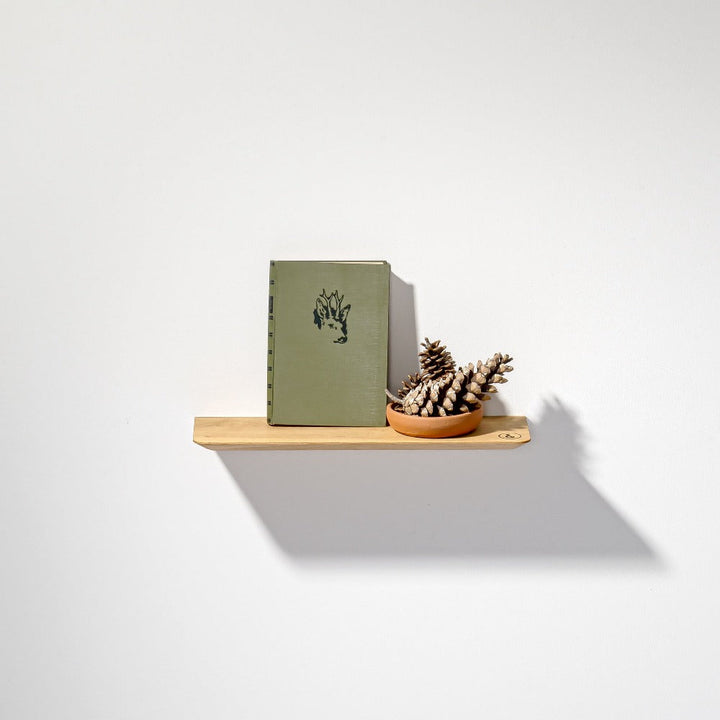 EICHE 02 - Wandregal aus Holz | weld & co