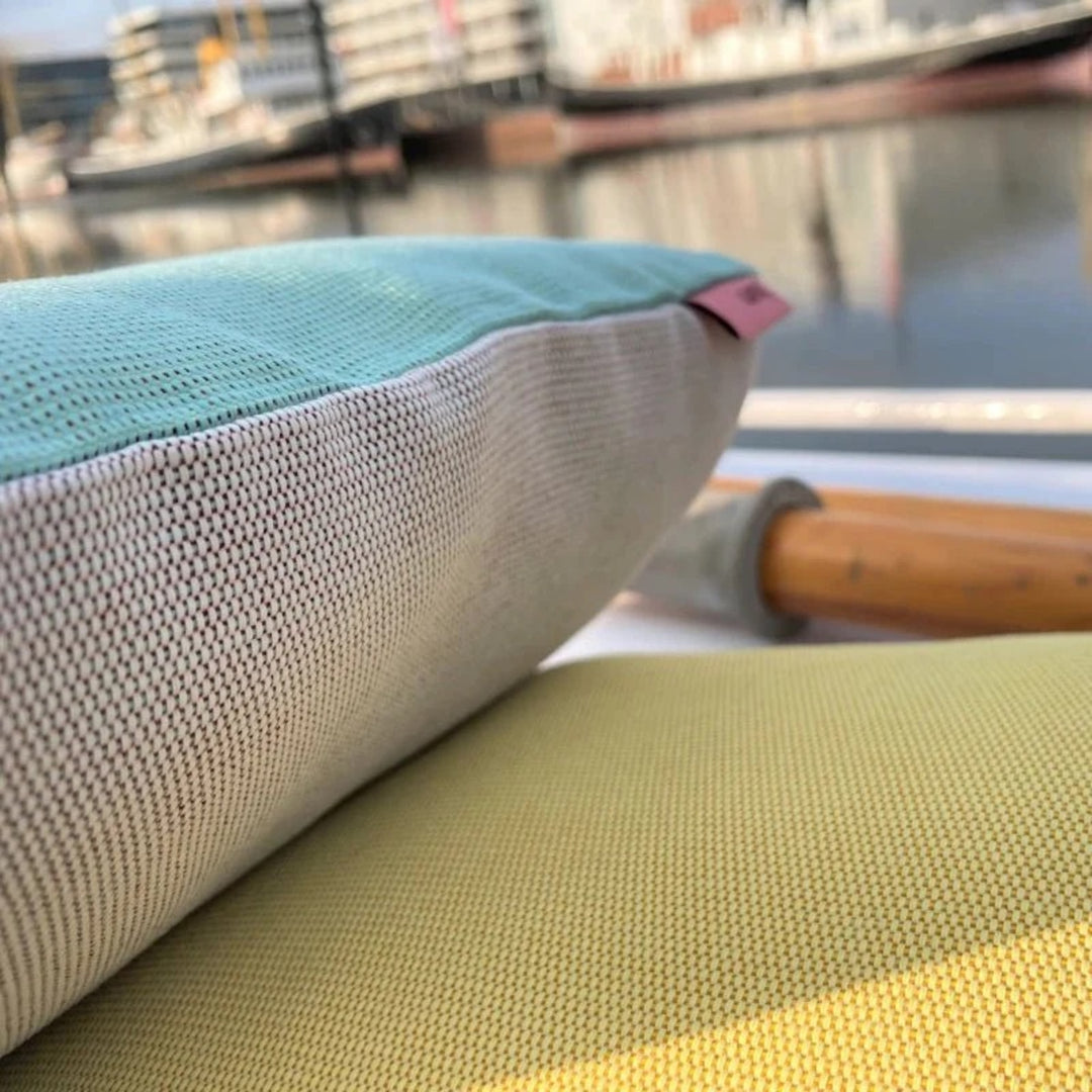 TURQUOISE & CHALK - outdoor cushion - two-colored | hum