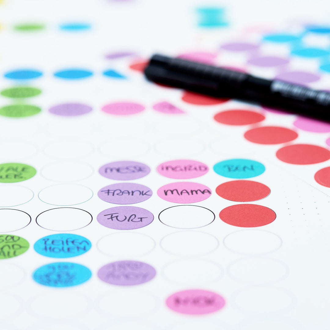 MAXI RAINBOW - Monatsplaner - mit Klebepunkten | dot on