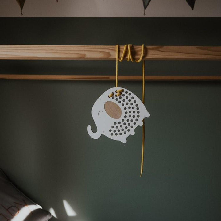 OLIVER THE ELEPHANT - wooden lacing toy - Montessori | milin