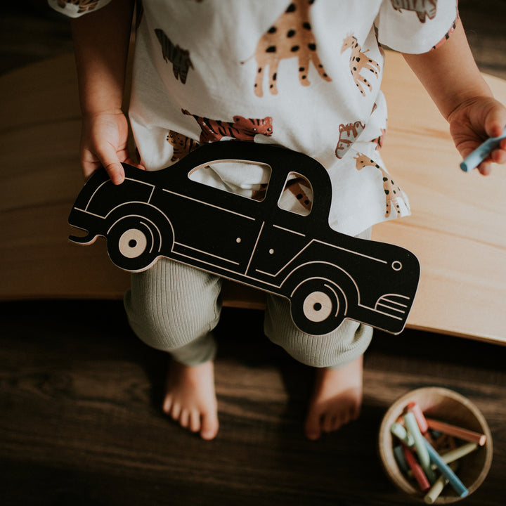 SATURN RETRO CAR - wooden chalkboard - car | milin