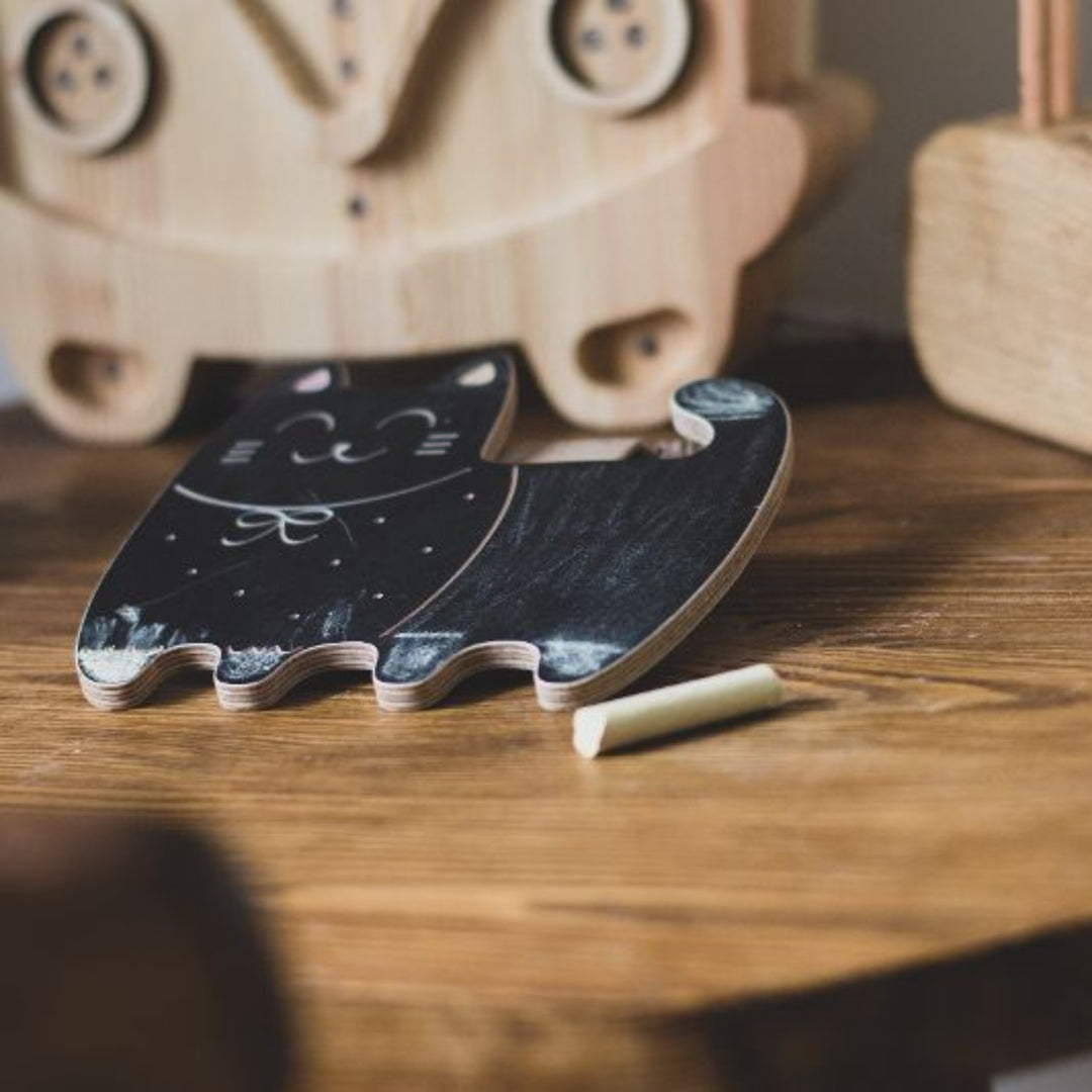 THE CAT - wooden chalkboard | milin