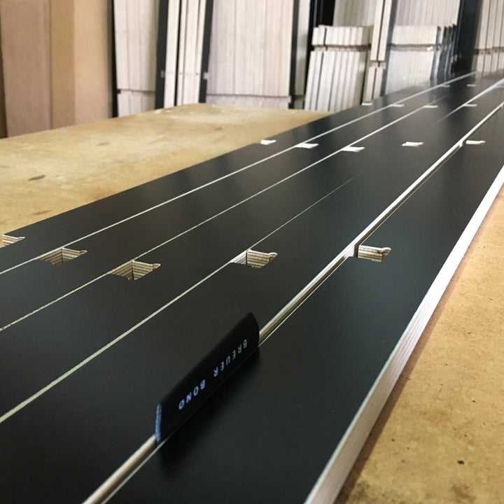 EIGER - minimalistisches Bücherregal - aus Birke | BREUER & BONO