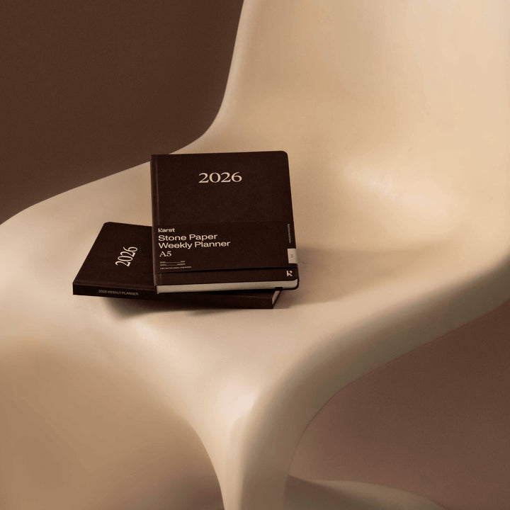 WEEKLY PLANNER 2026 ESPRESSO - Wochenplaner & Kalender - Hardcover A5 | KarstGoods