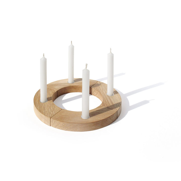 Wooden Advent Wreath – Oak · 4 Candles · Ø 17 cm | side by side