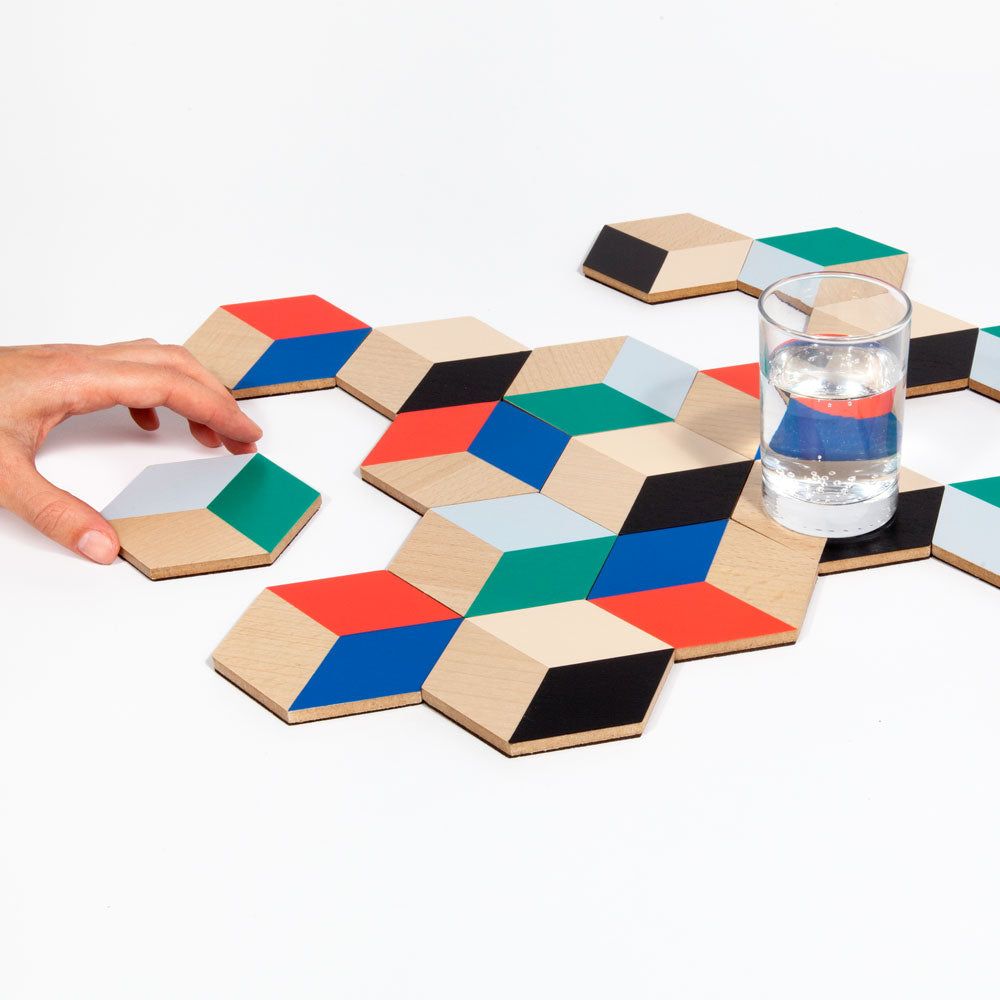 TABLE TILES | GLAS-UNTERSETZER aus Holz mit 3D Grafik | 6er Set | Bower | Areaware