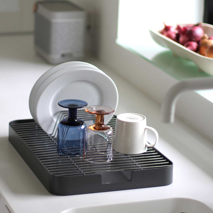 BIG HUG DISH RACK - Hans Thyge & Co | DesignBite