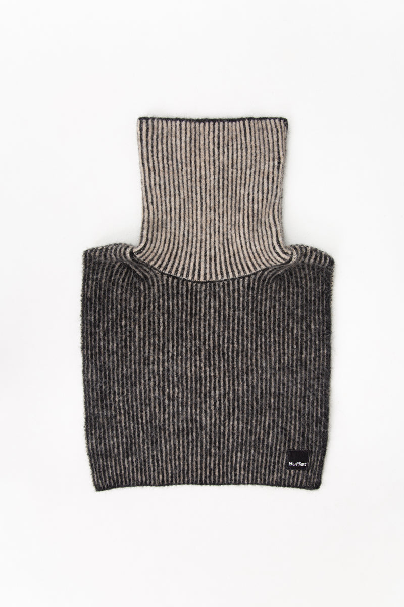 Buffet_alpaca_bib