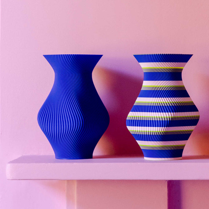 FLARE VASE Pattern - 3D printed vase with inner glass vase - 20 cm high | The Edge Collection | Sheyn