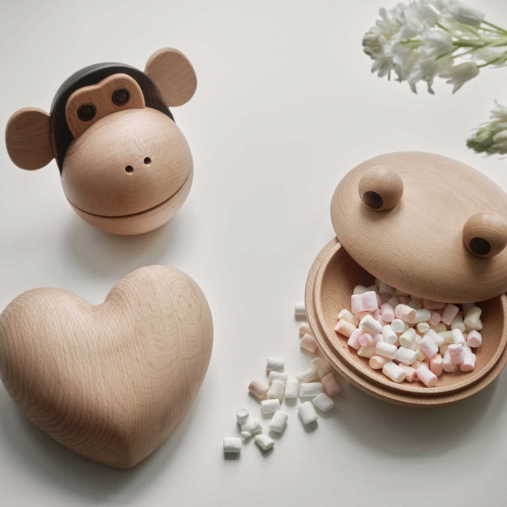 HEART BOWL | Wooden heart-shaped BOX | Mencke & Vagnby | Spring Copenhagen