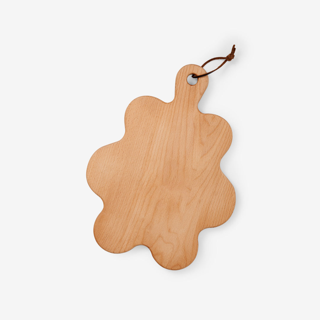 SERVING FRIENDS BOARD - großes Holz-Schneidebrett - 28x37 cm | Selena Liu | Areaware