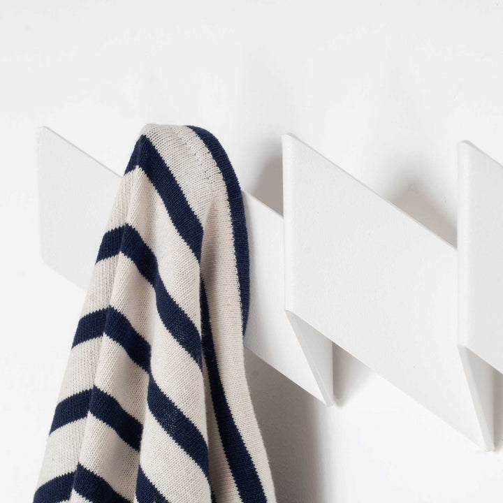 ZIGZAG - kleine Wand-Garderobe | Roman Luyken | Peppermint Products