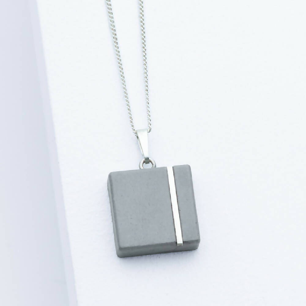 studio4l-betonschmuck-kette-c30-silber-grau-1000x1000