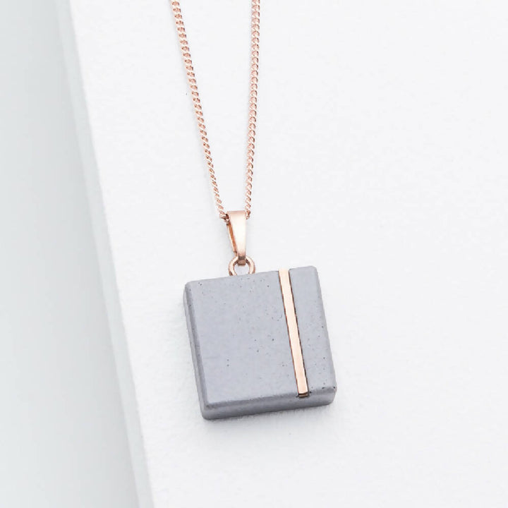 studio4l-betonschmuck-kette-c30-rose-grau-1000x1000