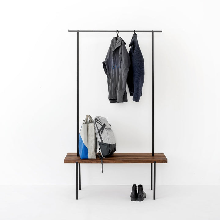 Garderobe 'Nussbaum 01'